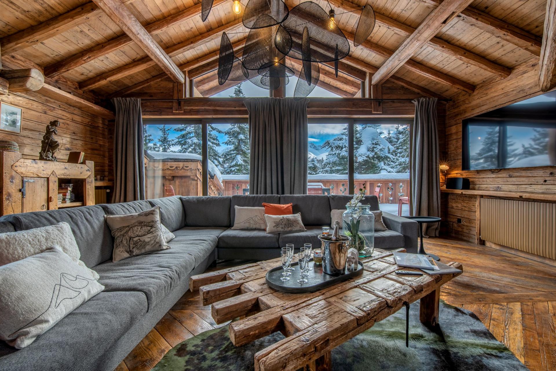 Chalet Alaska